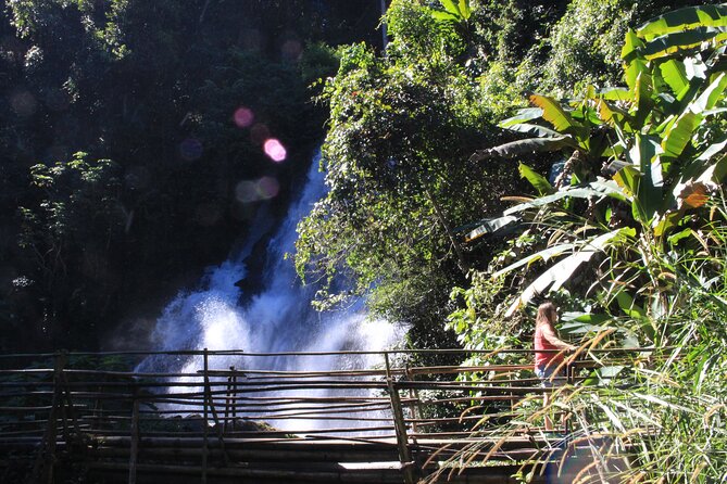 Doi Inthanon National park and 2 hours hiking with private tour - Ang Ka Nature Trail at 8,415 feet