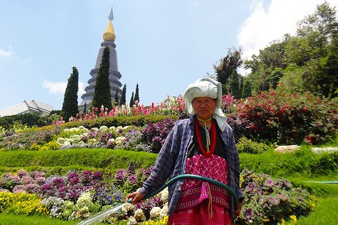 Doi Inthanon Private Trek & Lunch Tour from Chiang Mai - Private transport and the long ride from Chiang Mai