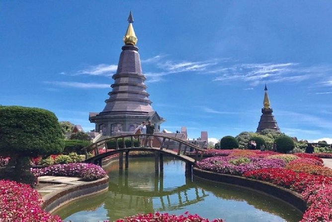 Doi Inthanon Waterfall and Royal Project Chiang Mai - Wachirathan Falls: the strongest first stop