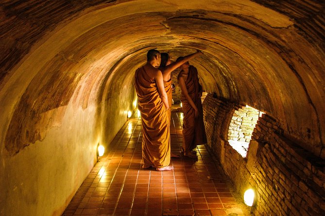 Doi Suthep and Wat Pha Lat Sunrise Private Tour – Half Day - What the private vehicle adds