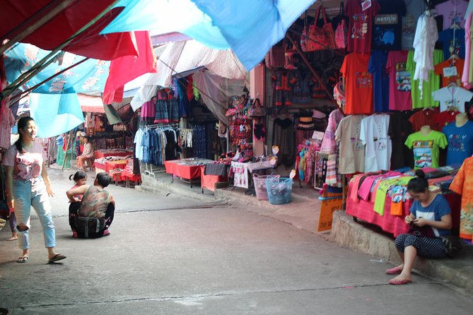 DON'T miss It ! Doi suthep temple+ Hmong village - Who should choose this tour