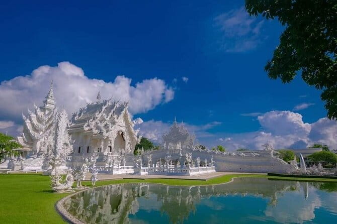 Elephant Sanctuary, Wat Ban Den & Sticky Waterfall - How the three stops fit together
