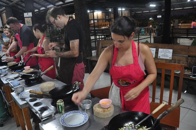 Evening Cooking Class in Organic Farm with Local Market Tour - From market ingredients to the organic farm