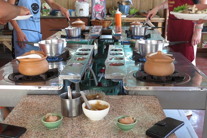 Evening Thai cooking class - A practical look at the cooking school