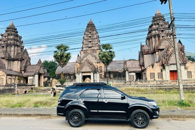 Exclusive Northern Thailand Tours - Wat Huay Pla Kang and the Guan Yin statue