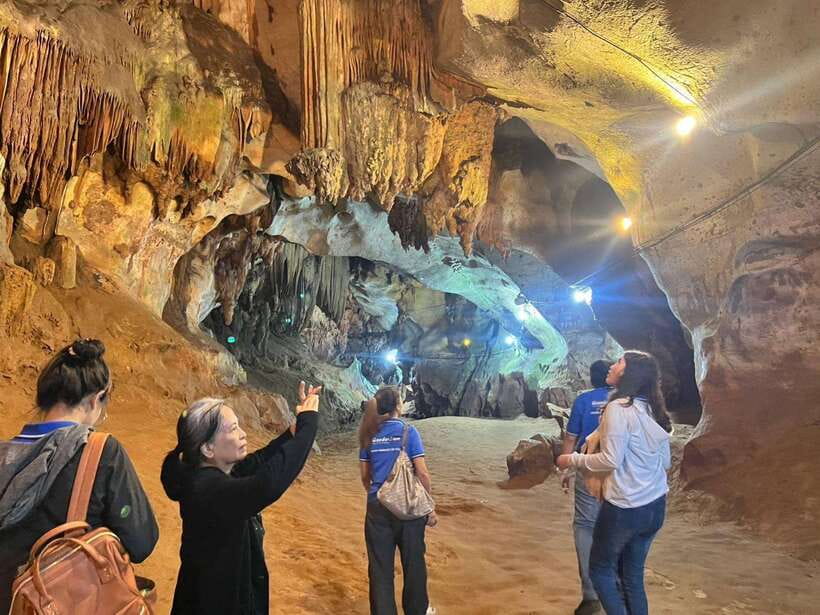 From Chiang Mai: Chiang Dao Cave & 5 Hill Tribe Villages - Meeting the guides who shape the day
