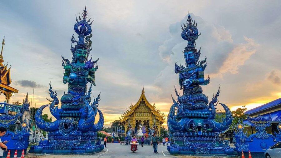 From Chiang Mai: Chiang Rai's Temples Exploration Day Trip - Transport, timing, and the real cost of the day