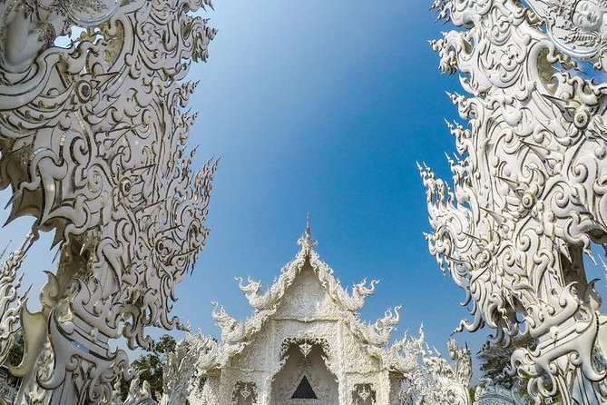 From Chiang Mai: White and Blue Temple & Golden Triangle Day Trip - Lunch and What Is Included