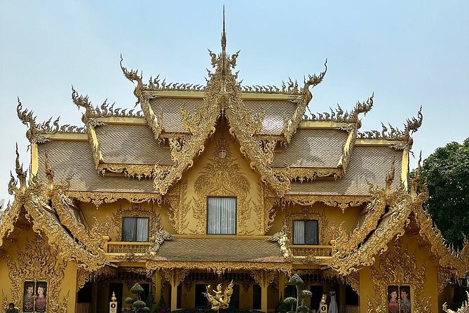 Full Day Tour in Chiang Rai White Temple and Golden Triangle - The guide and group size make a difference