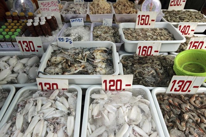 Go where the locals go, Eat what the locals eat! Food Tour with Local Foodies - Warorot Market at 4 p.m.