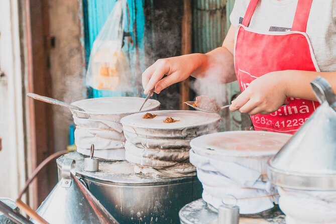 Go where the locals go, Eat what the locals eat! Food Tour with Local Foodies - Khao Soi and the taste of Northern Thailand