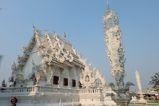 Golden Triangle, White, Black, Blue Temple Full Day Tour From Chiang Mai - Lunch, water, and the practical middle of the day