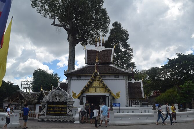 Half Day Chiang Mai City and Cultural by TukTuk, Samlor & Red car (Private Tour) - Three Kings Monument and Chiang Mai’s founding story