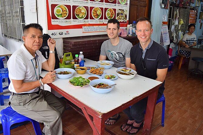 Half Day Chiang Mai City and Culture tour by Electric Tuk Tuk (Private Tour) - Wat Chedi Luang and the city pillar