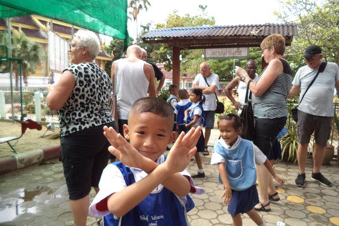 Half-Day Colors of Chiang Mai Biking Tour - Schools, pottery, and the human side of the route