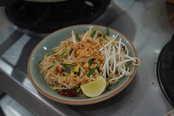 Half Day Guided Thai Cooking Class in Chiang Mai - Four Thai dishes in one half-day class