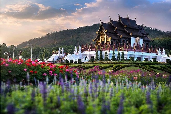 Half Day Phra That Doi Kham Temple and Royal Park Rajapruek (Private Tour) - Practical details that can affect your day