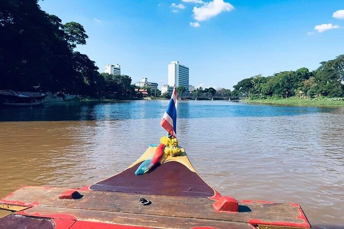 Half Day Private Chiang Mai Trishaw Ride and Mae Ping River Cruise - What the private format changes