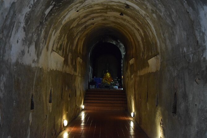 Half Day tour Suan Dok Temple, Umong temple & Doi Suthep Temple - What the private format changes