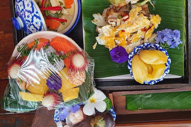 Half-Day Yoga, Meditation, and Thai Cultural Immersion in Chiang Mai - A home-cooked Thai lunch
