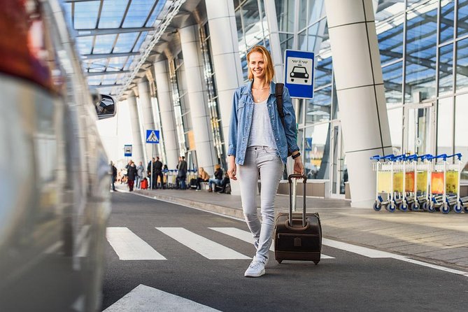 Hassle-Free Private Arrival Transfer from Chiang Mai Airport - Who should book this transfer?