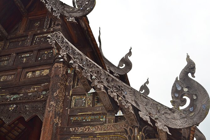 Horse Lesson+Riding+Wat Tonkwen wooden temple.Chiangmai - Who will get the most from this outing