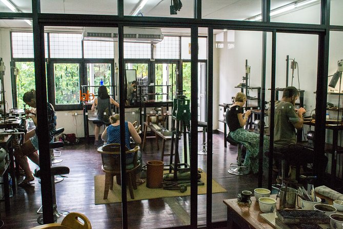 Jewellery Making Class with Silversmithing in Chiang Mai - 10:30 am: Start with a simple design