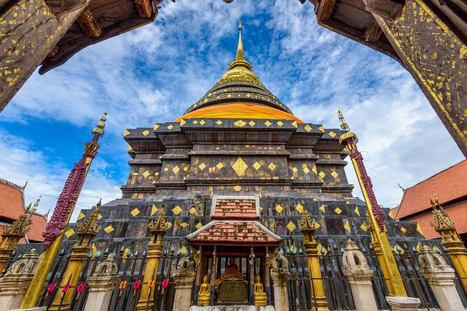 Lamphun and Lampang City Temples Small Group Tour – Full Day - The vehicle, guide, and pace