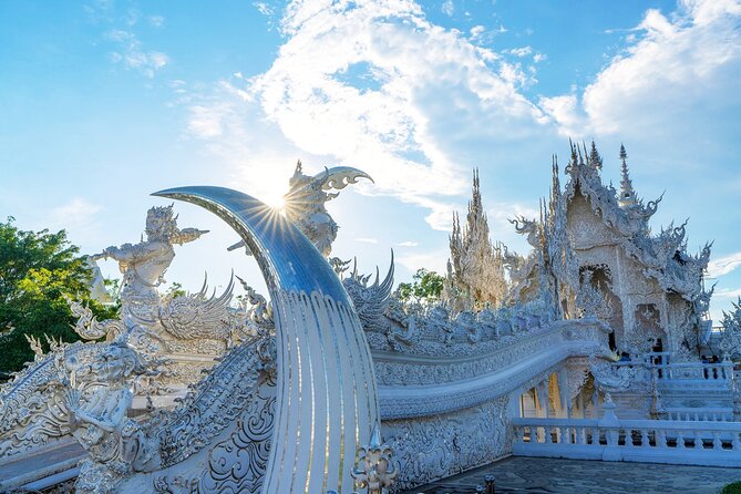 Long Neck Village, White & Blue Temple, Black House Day Tour From Chiang Mai - Baan Dam Museum, Chiang Rai’s Black House