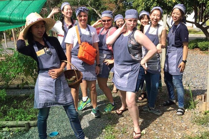 Morning Cooking Class in Traditional Pavilion with Beautiful Garden - Chiang Mai - Who should book this Chiang Mai cooking class