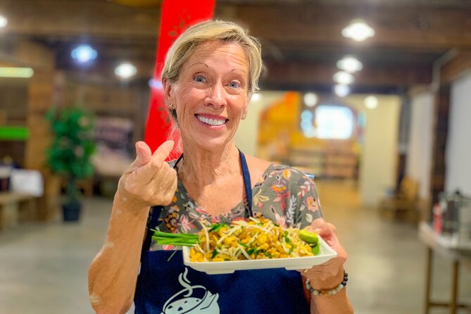 Northern Thai Cooking Experience in Chiangmai - Arriving near Kotchasarn Road