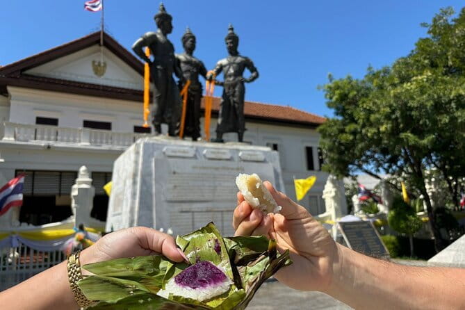 Old Town Chiang Mai Food Tour with 10+ Local Dishes Tastings - Key points to know before booking