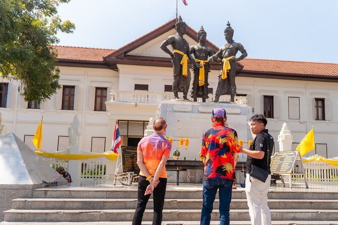 Old Town History and Culture Walking Tour at Chiang Mai - Starting with King Mangrai at the Three Kings Monument