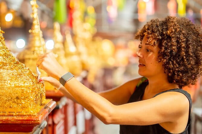 Old Town History and Culture Walking Tour at Chiang Mai - Wat Phra Singh and the details of Lanna design