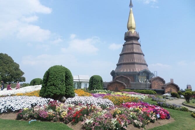 One day Doi Inthanon National Park & Trekking on Kew Mae Pan - Walking the 3.2-kilometer Kew Mae Pan trail