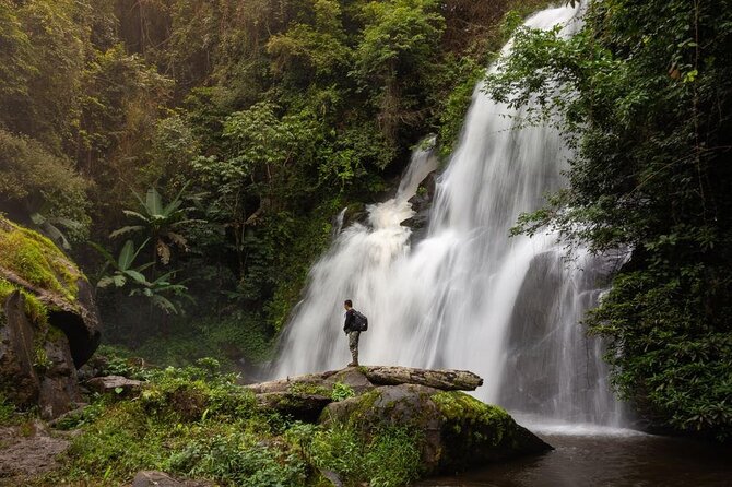 One day Doi Inthanon & Trekking at Pha Dok Siew - Wachirathan Waterfall and the power of the mountain