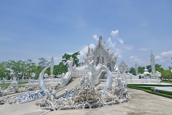 One Day Tour Chiang Rai(White Temple , Blue Temple, Black House) Private Tour - Price, comfort, and what you receive