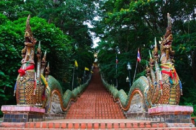 Private Chiang Mai Temple Tour with Doi Suthep and Wat Umong - Doi Suthep: Chiang Mai’s grand opening scene
