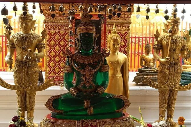 Private Day Tour Doi Suthep Temple and Handicraft Center - Lunch, vehicle comfort, and the private format