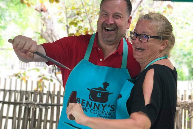 Private Dinner Cooking Class with Benny in Chiang Mai - Choosing five dishes from the menu