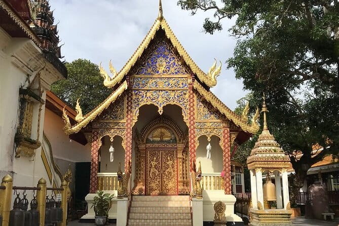 Private Doi Suthep Temple Handicraft Center and Sticky Waterfall - A private day built around Chiang Mais best contrast