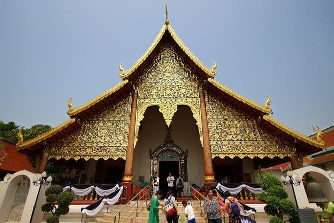 Private Doi Suthep Temple Handicraft Center and Sticky Waterfall - Lunch, water, and the practical value of private transport