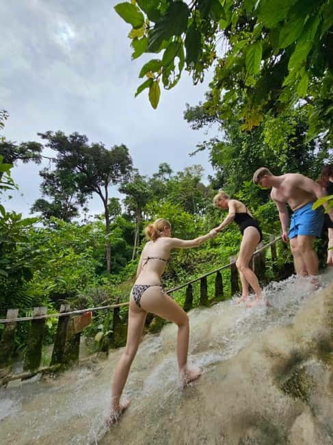 Private : Sticky Waterfall & Secret Temple & Karen Village. - Following the water to the Seven-Colored Fountain