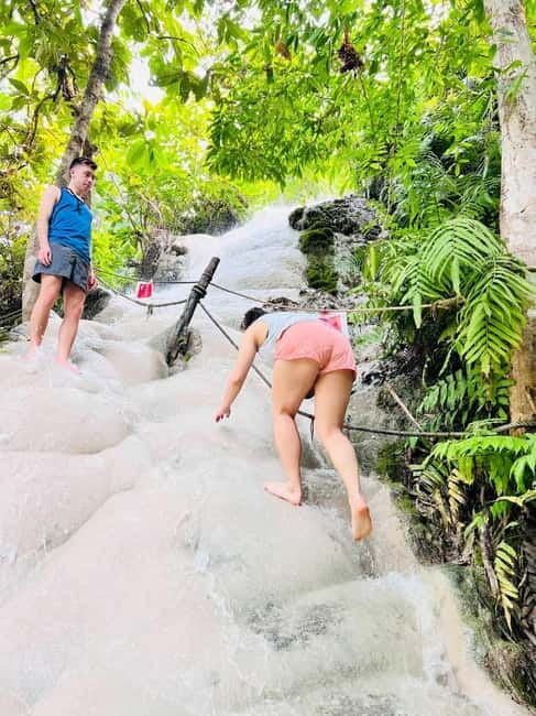 Private : Sticky Waterfall & Secret Temple & Karen Village. - Local lunch and the value of the private format
