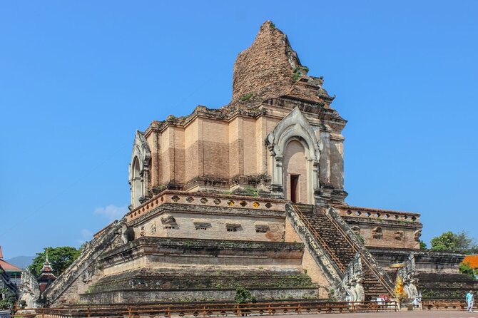 Private Tour: Chiang Mai City Tour Full Day - Wat Sri Suphan and Chiang Mai’s craft traditions