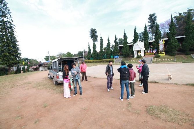 Private-Tour Doi Suthep Temple and Khun Chang Kien Village Half-Day - The open truck to Khun Chang Kien