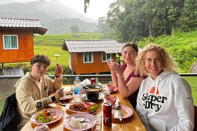 Private Tour to Doi Inthanon including Twins Pagodas and Hiking - Pha Dok Seaw and the best walking section