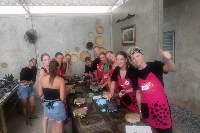 Signature Thai Cooking Course - Choosing six dishes across Thai food categories