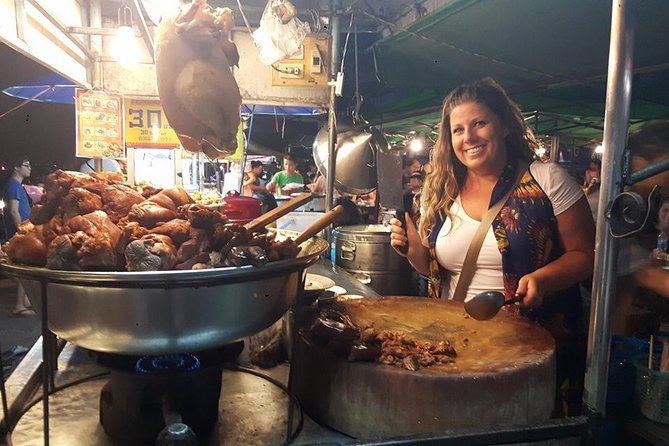 Small-Group Chiang Mai Evening Street Food Tour - Practical comfort and pacing