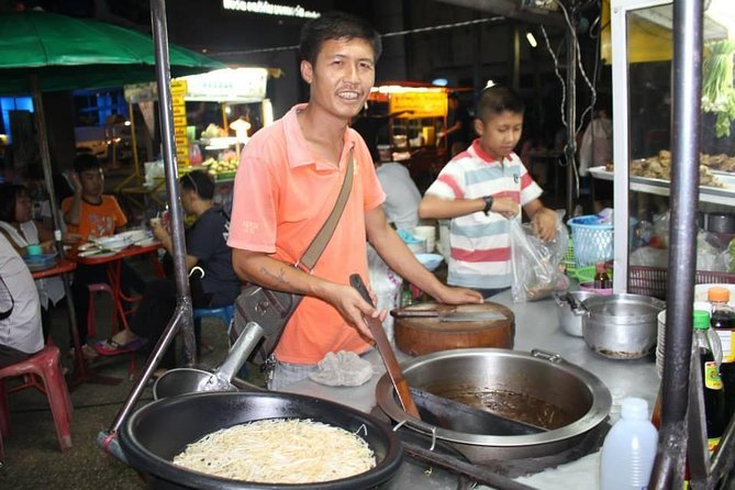 Small-Group Chiang Mai Evening Street Food Tour - Should you book this Chiang Mai street-food tour?